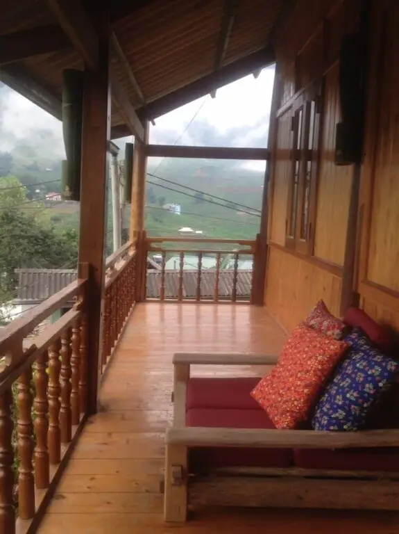 Шапа: Luckydaisy Buffalo House