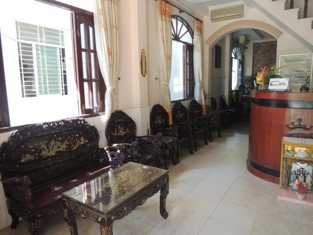 Пху Винх: Palace Hotel 2