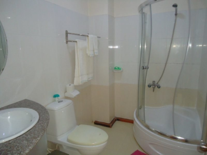 Рач-Гия: Henry Hotel