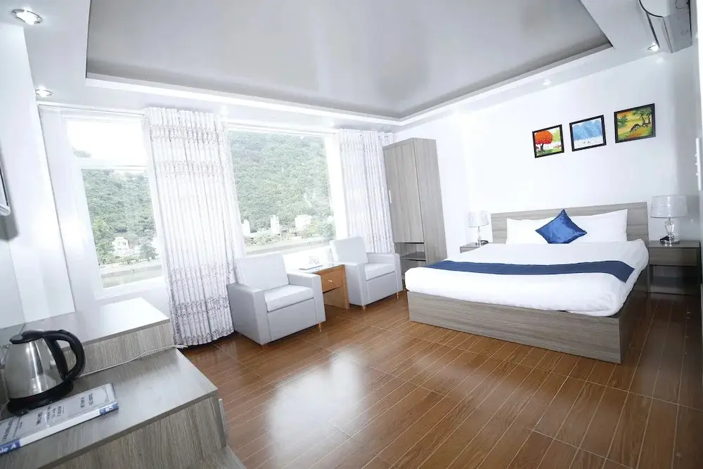 Хайфон: Cat Ba Central Hotel II - Hostel