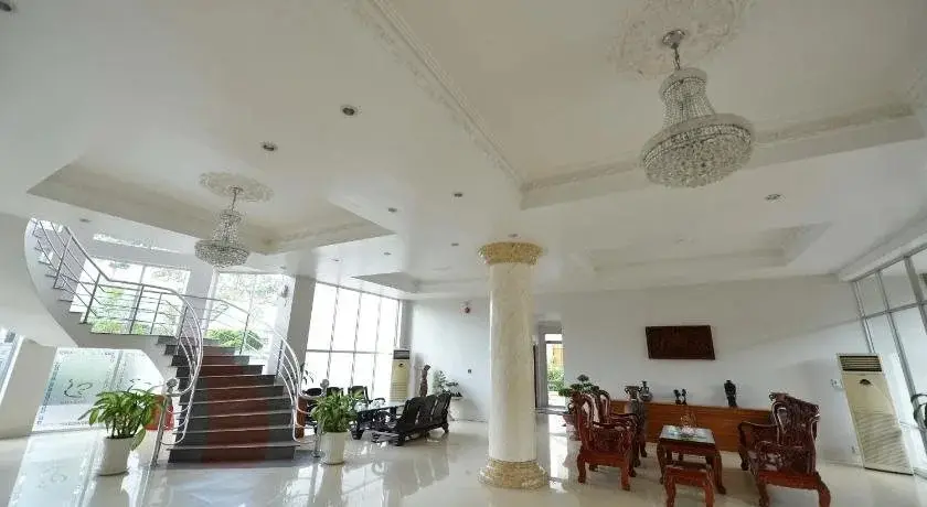 Hoa Binh 2 Hotel — фото 1