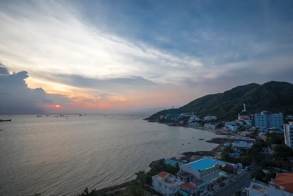Вунгтау: Cozzy Seaview Apartment