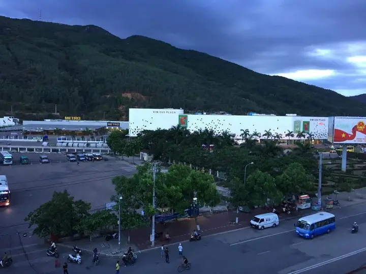 Куинён: Nh Nghi Thu Ha