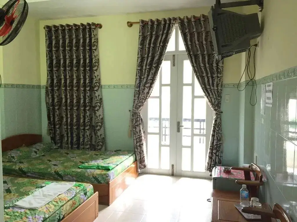 Куинён: Nh Nghi Thu Ha