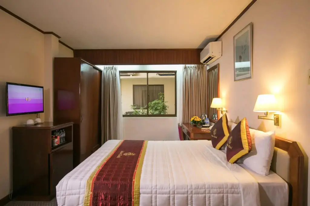 Хошимин: Asian Hotel