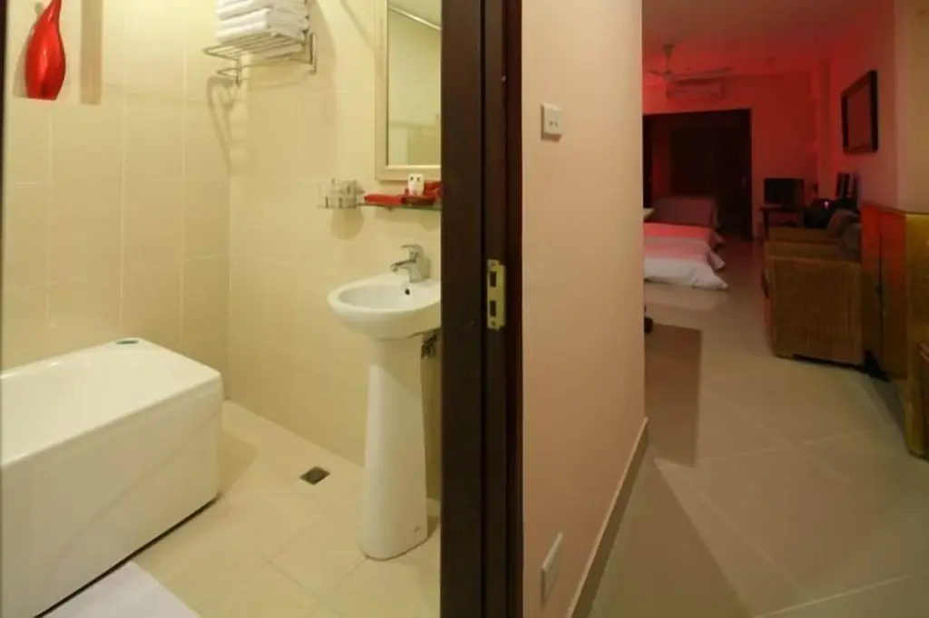 Ханой: Rising Dragon Estate Hotel