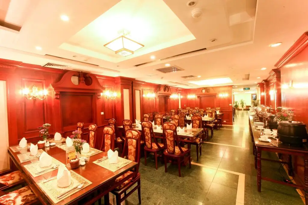 Дуонг-Лам: Eden Hotel Hanoi