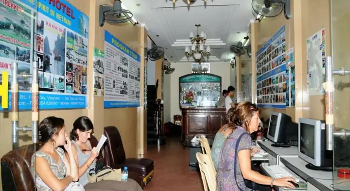 Хюэ: Phong Nha Hotel Hue