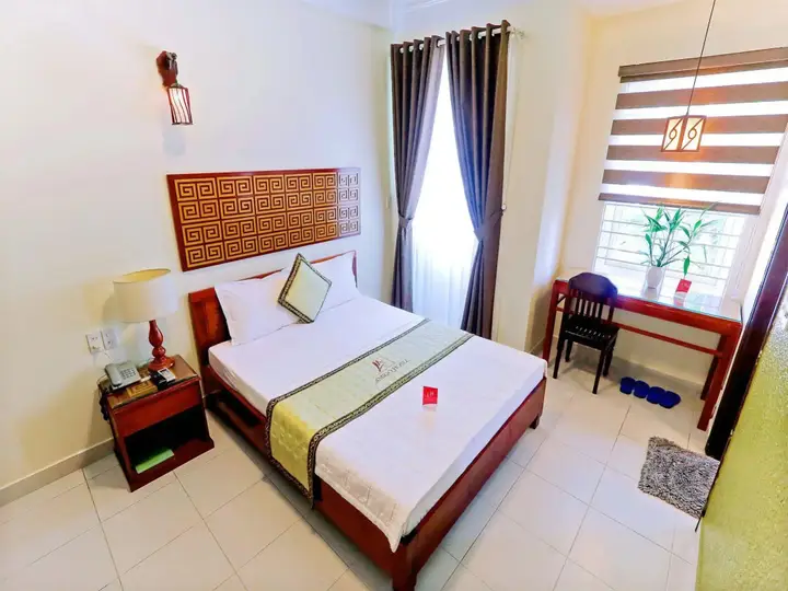 Хюэ: Amigo Hotel