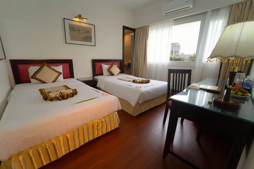 Хюэ: Century Riverside Hotel Hue