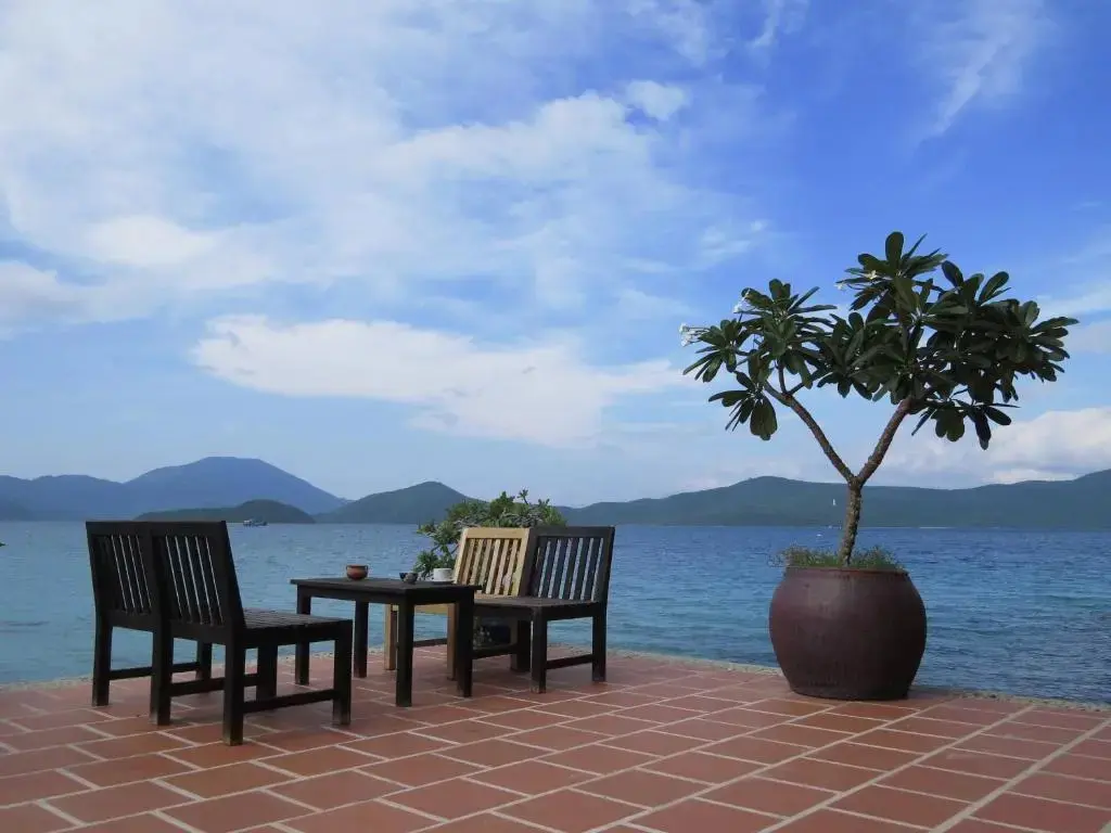 Ваннинь: Whale Island Resort