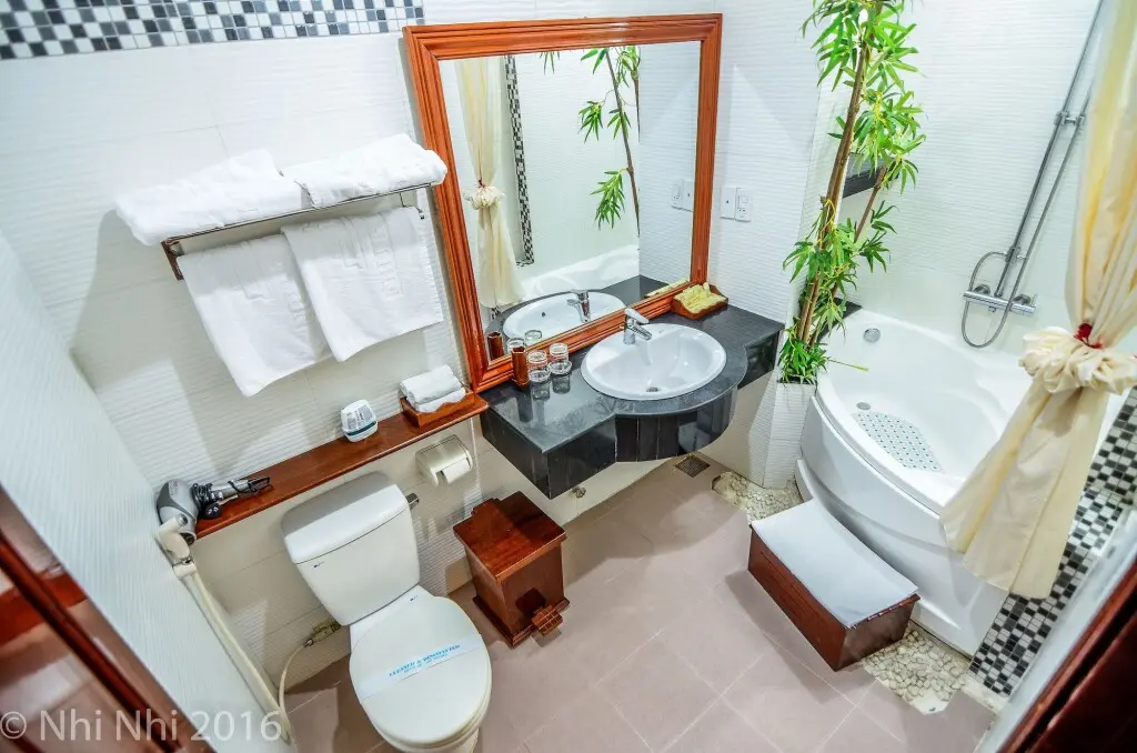 Хойан: Nhi Nhi Hotel
