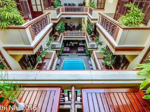 Nhi Nhi Hotel — фото 1