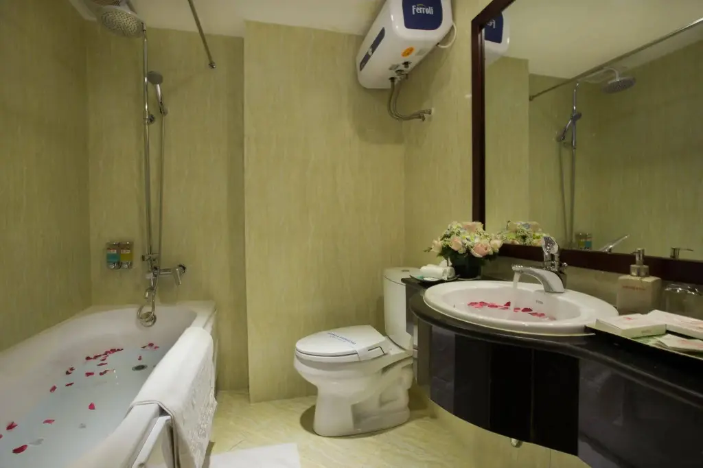 Ханой: Golden Lotus Legend Hotel