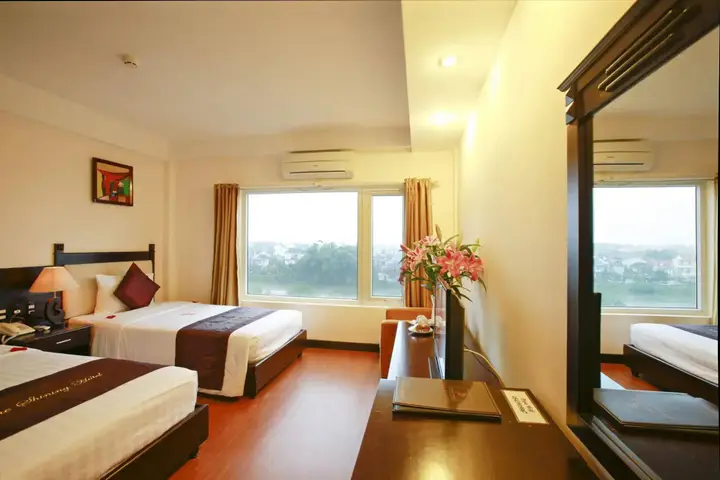 Хюэ: Hue Serene Shining Hotel & Spa