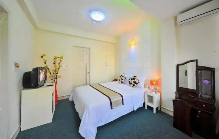 Хюэ: Ideal Hotel Hue