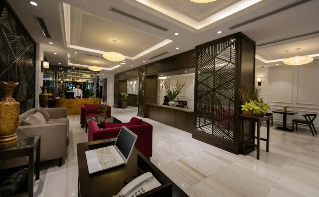 Quoc Hoa Premier Hotel and Spa — фото 1