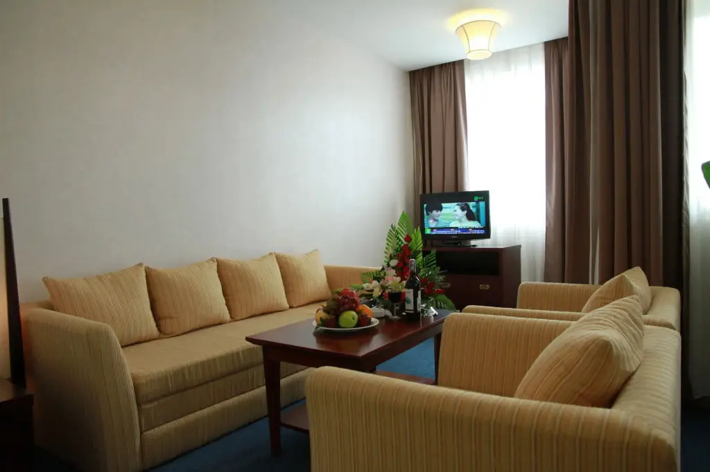 Буонматхуот: Dakruco Hotel