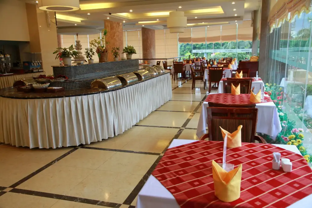 Буонматхуот: Dakruco Hotel