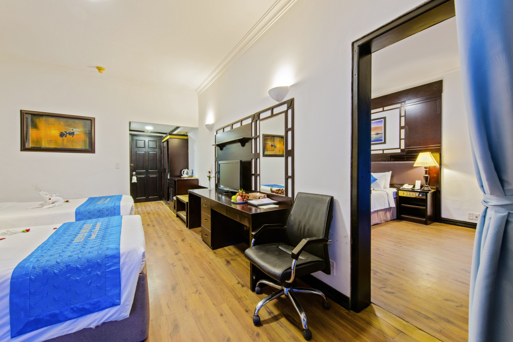 Хойан: River Beach Resort and Residences