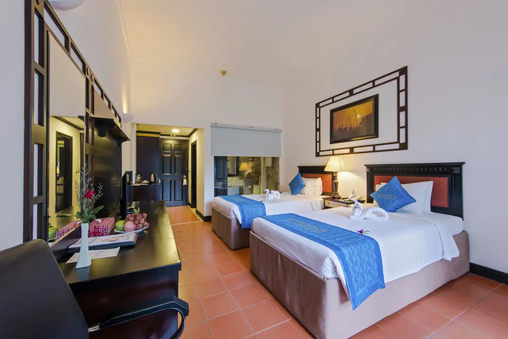 Хойан: River Beach Resort and Residences
