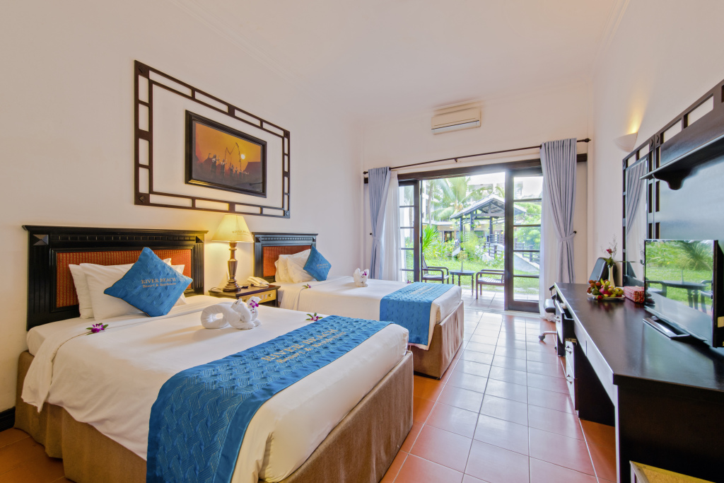 Хойан: River Beach Resort and Residences