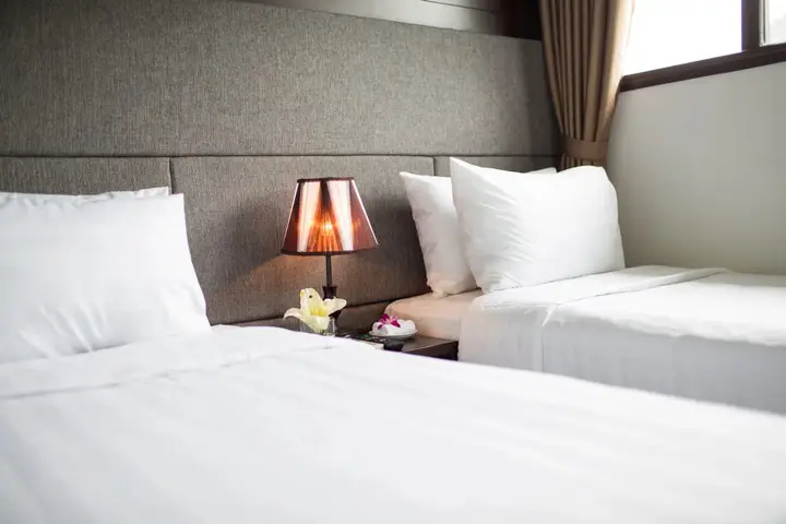 Халонг: Halong Aclass Stellar Cruise