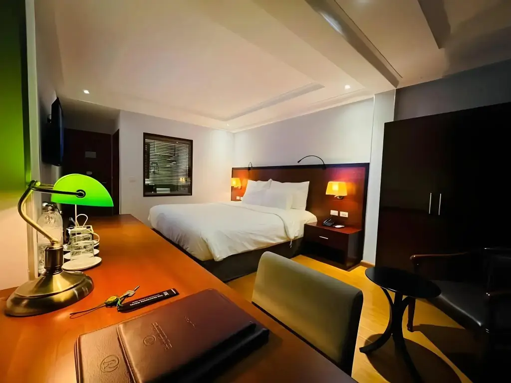 Ниньбинь: The Vancouver Hotel Ninh Binh