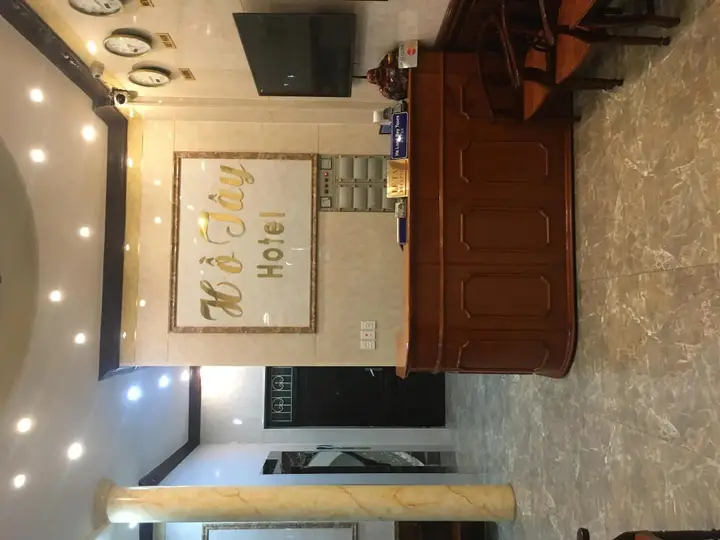 Халонг: Ho Tay Hotel