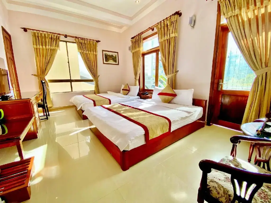 Далат: Gold Night Hotel