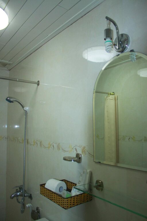 Далат: Gold Night Hotel