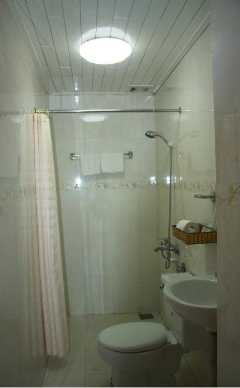 Далат: Gold Night Hotel