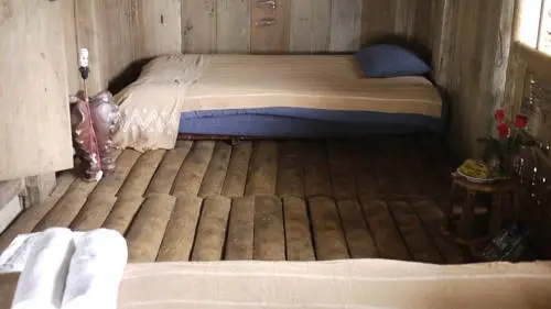 Шапа: Hmong Mountain Retreat
