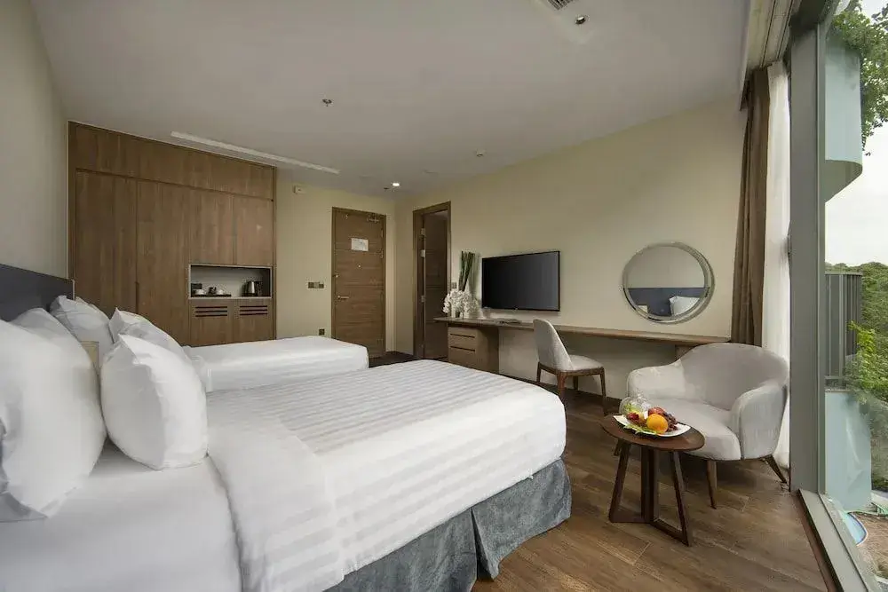 Хайфон: Cat Ba Beach Resort