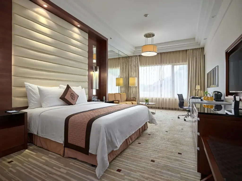 Халонг: Royal Halong Hotel