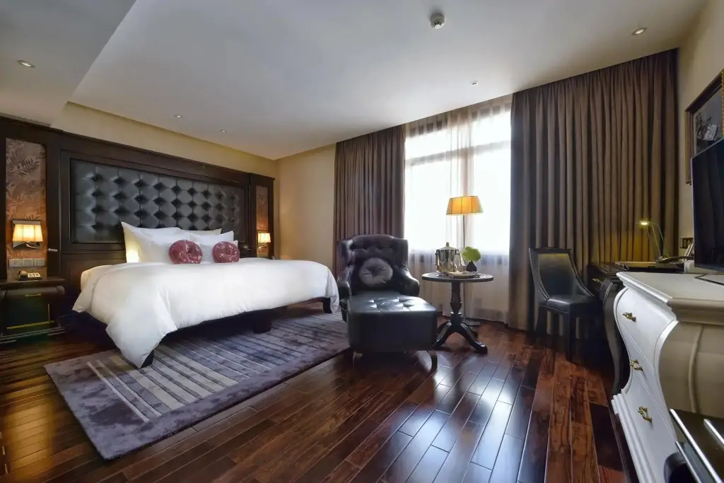 Халонг: Paradise Suites Hotel