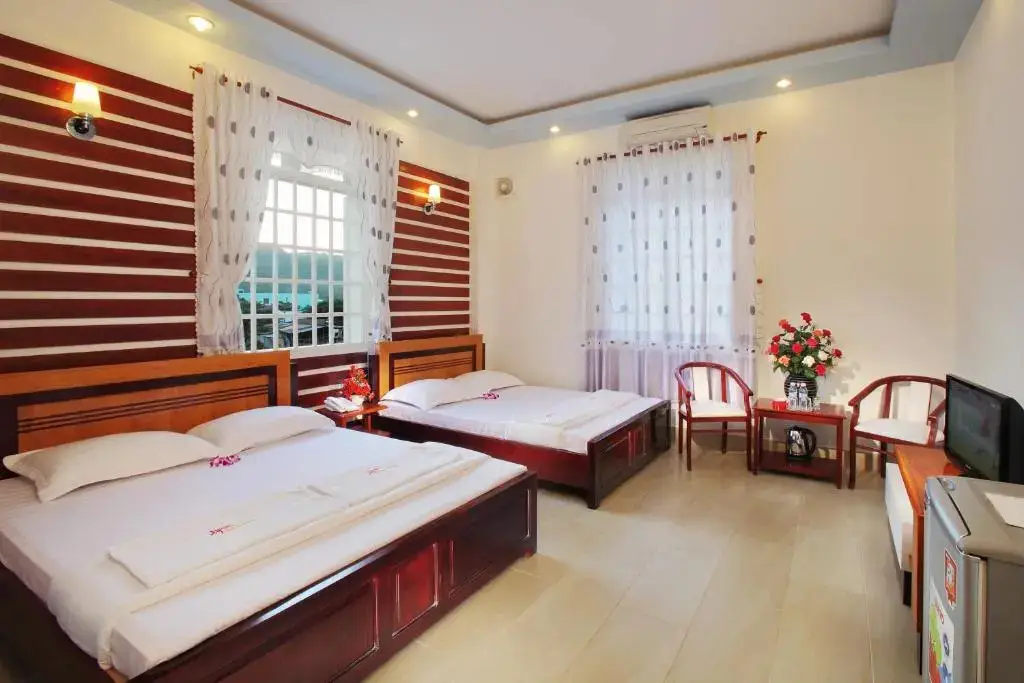 Лонг Диен: Gold Stars Hotel