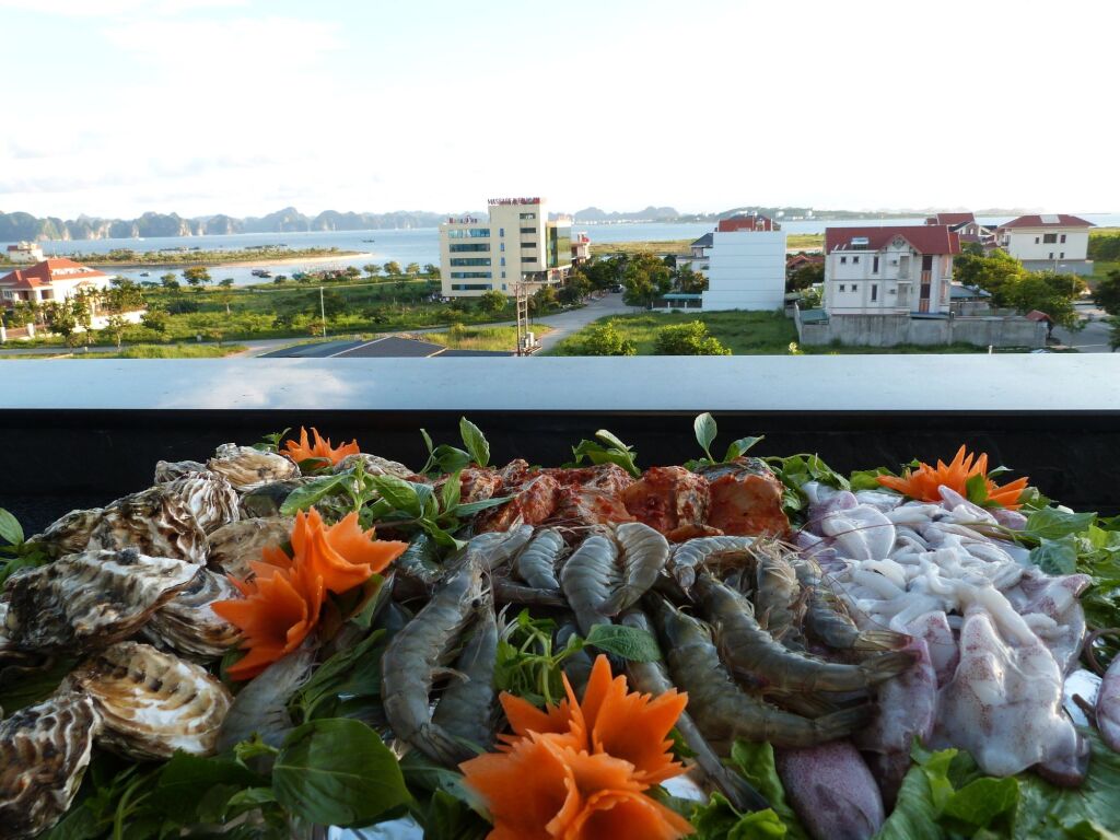 Halong Palace Hotel — фото 1