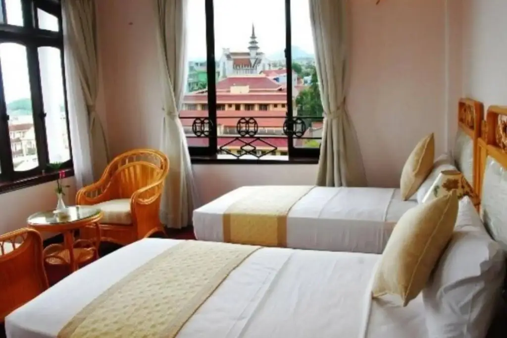 Хюэ: Areca Hotel