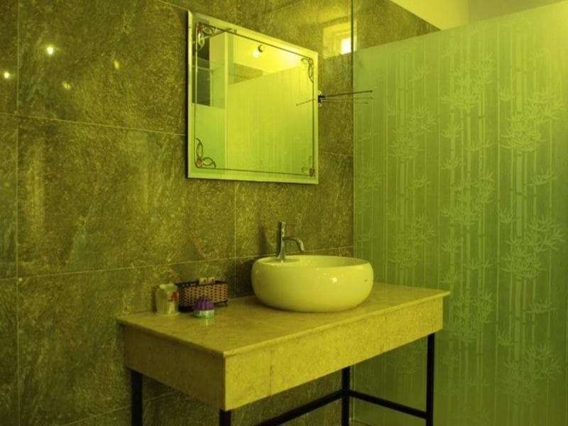 Дананг: ViVen Hotel