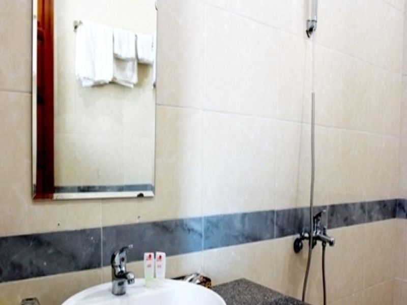 Дананг: ViVen Hotel