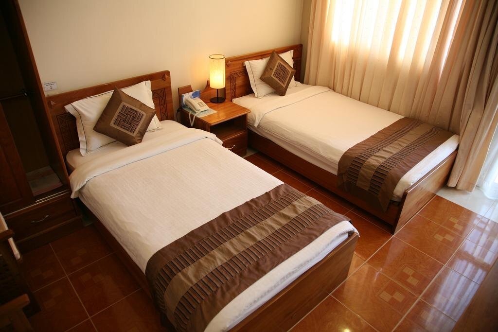 Trung Cang Hotel — фото 1