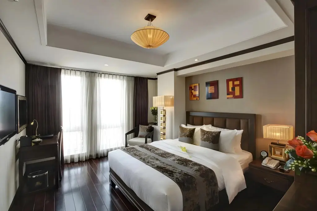 Ханой: Golden Lotus Luxury Hotel