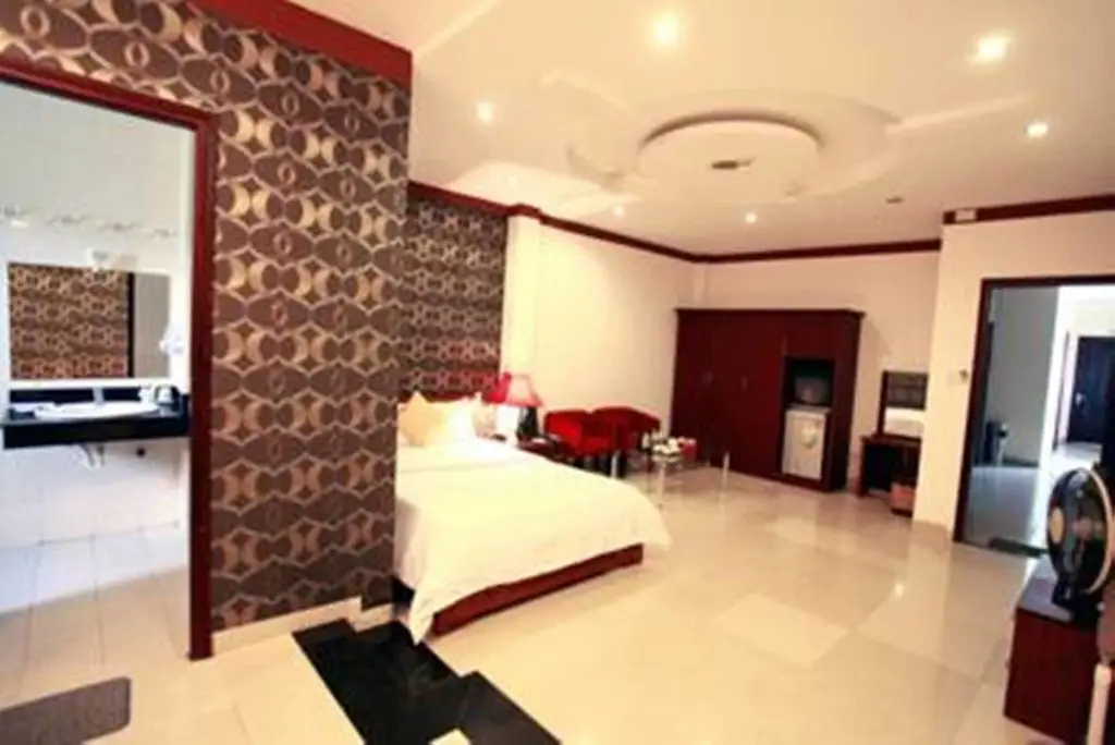 Дананг: Lighting Hotel