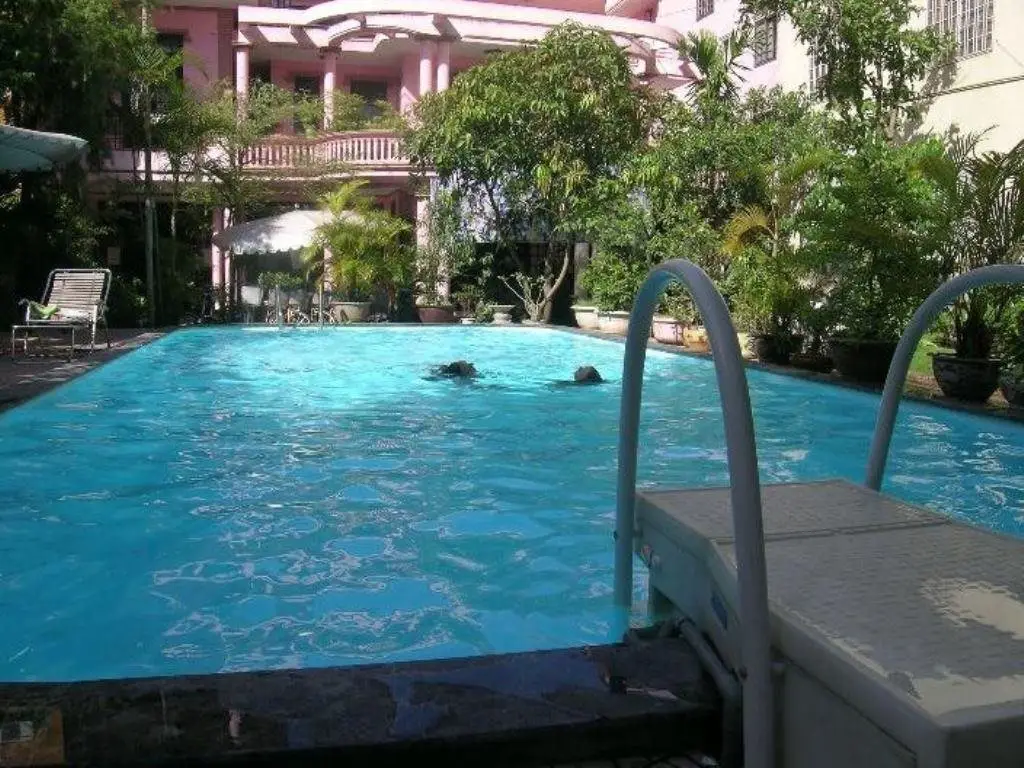 Хюэ: Impression Hotel