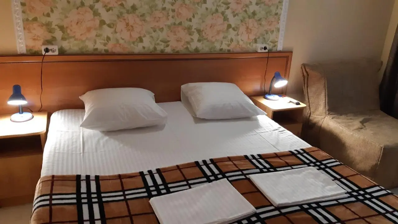 Витязево: Guest House Vodoley