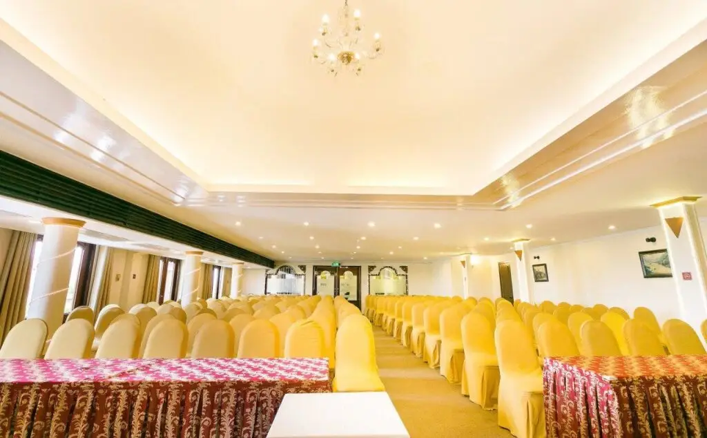 Хошимин: Riverside Hotel