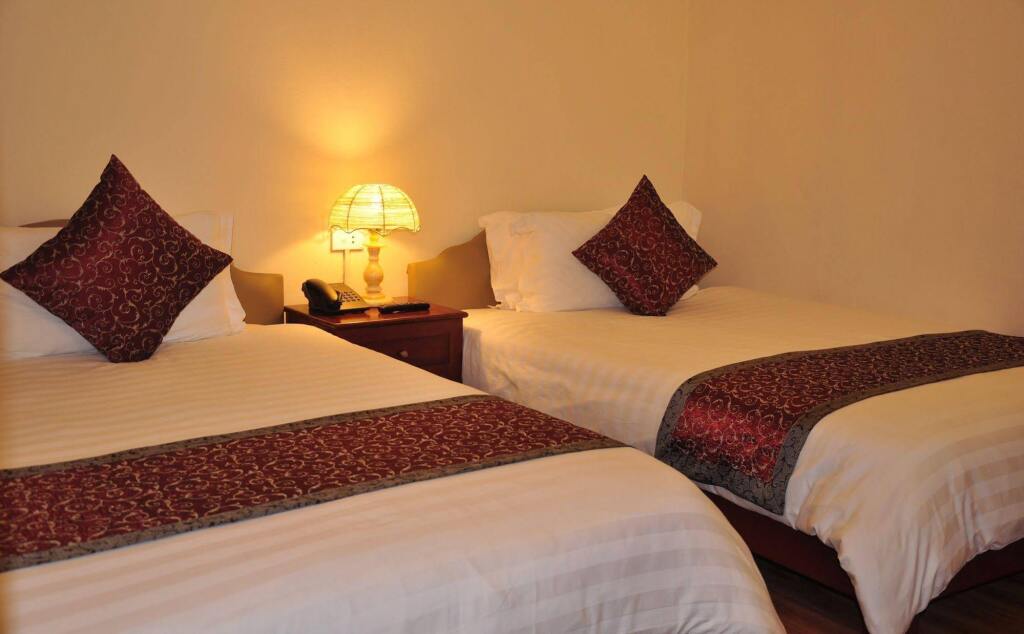 Шапа: Legend Hotel