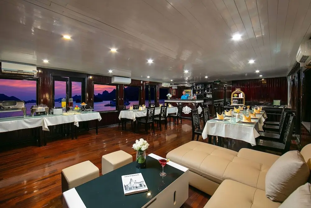 Халонг: Halong Fantasea Cruise