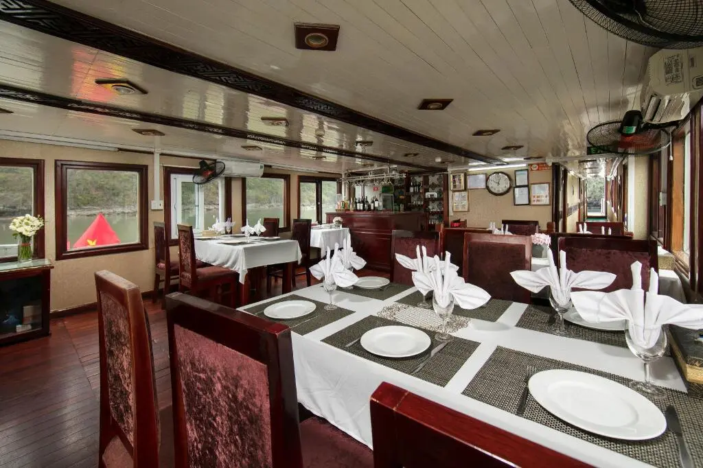Халонг: Halong Fantasea Cruise